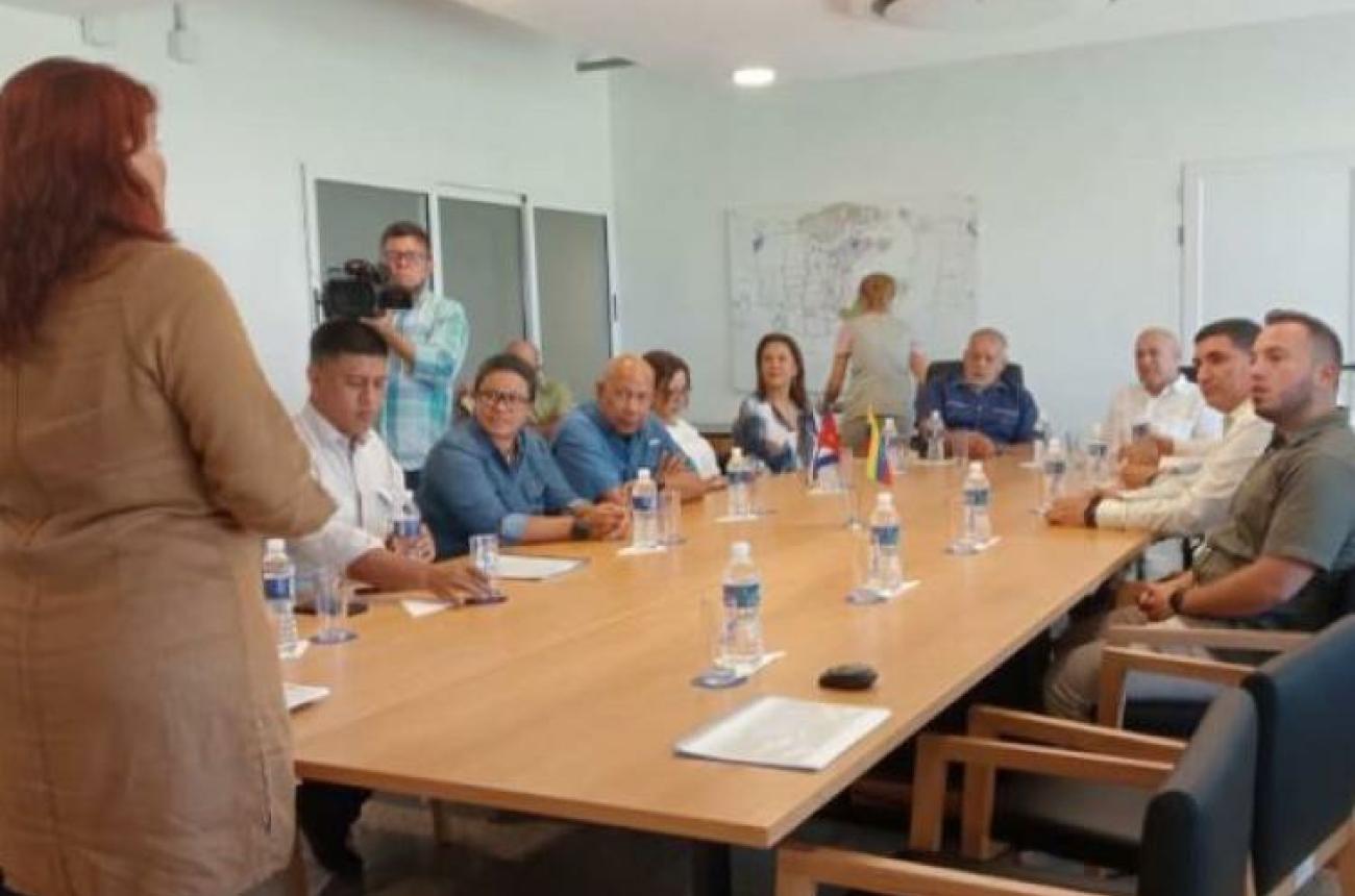 Visita Diosdado Cabello y delegación del PSUV, Zona Especial de Desarrollo Mariel