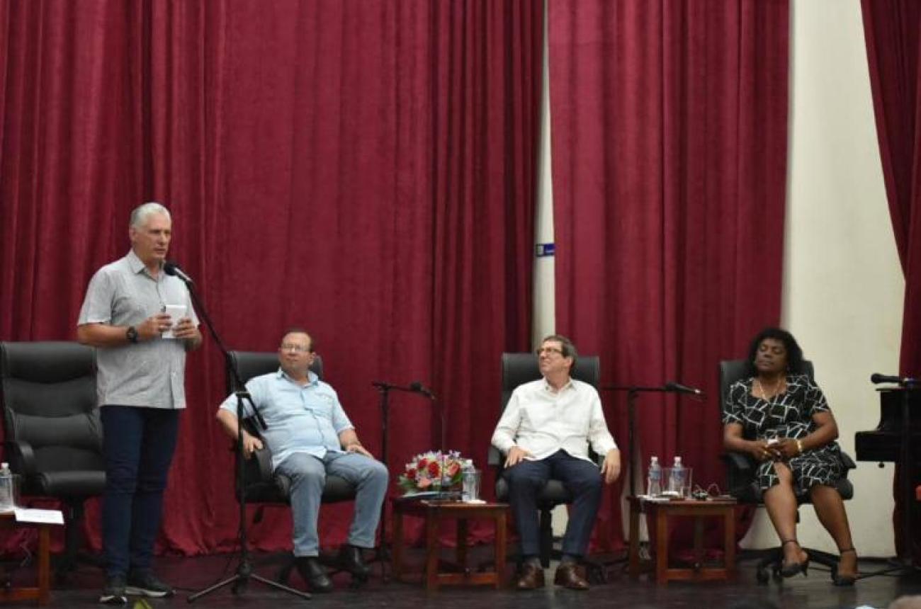 Díaz-Canel: Globalizar la solidaridad y la amistad