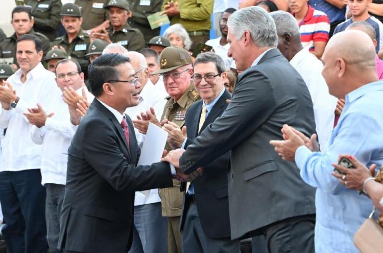 Cuba en el corazón de Vietnam y Vietnam en el corazón de Cuba