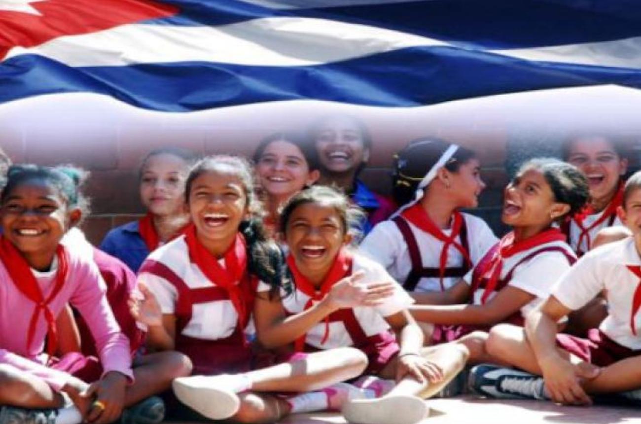 Sin educación no puede haber Revolución