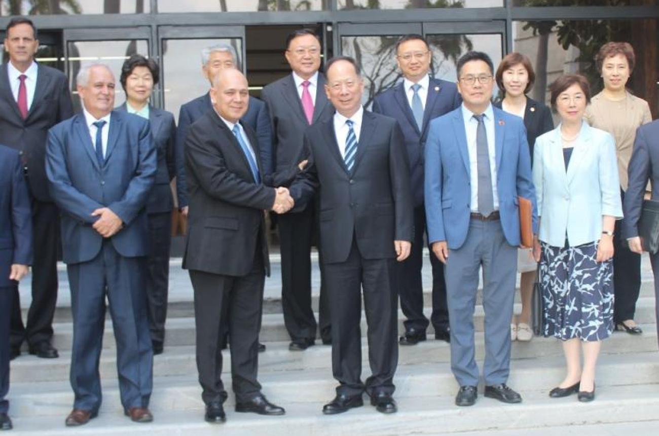 Los vínculos interpartidistas piedra angular de las relaciones entre Cuba y China