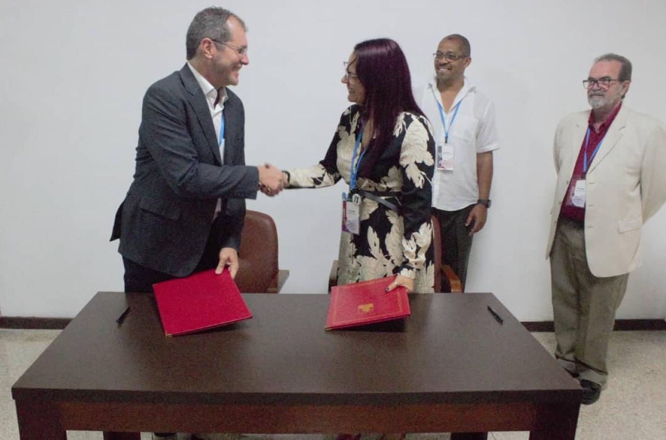 Firma Acuerdo