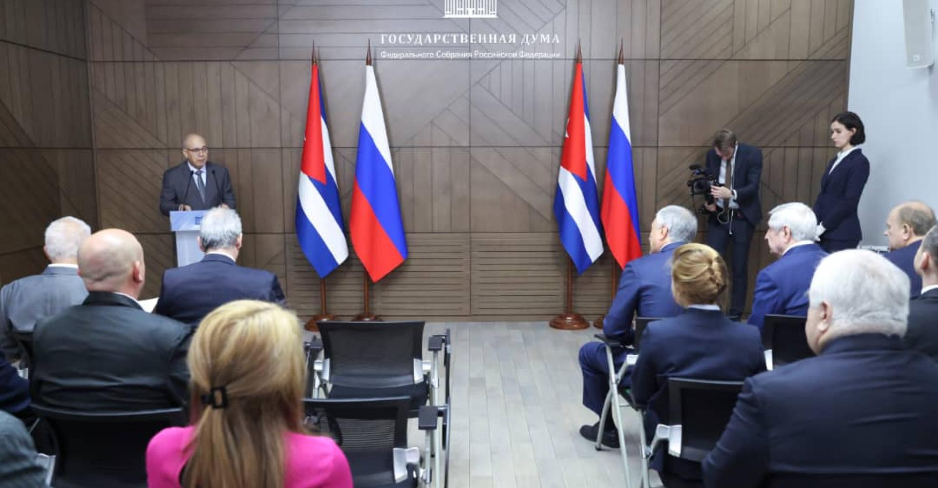 Que esta Orden de la Solidaridad sea un recordatorio perpetuo de que, para Cuba, Rusia es y será un aliado estratégico y un hermano